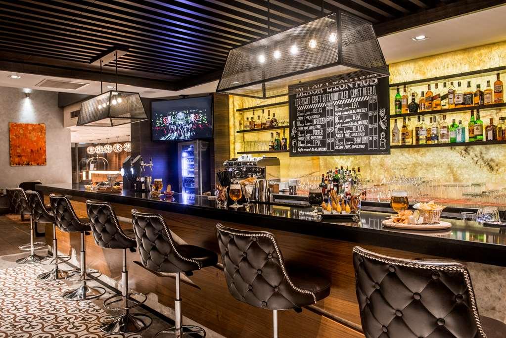 Ramada Encore Tbilisi Restaurant photo